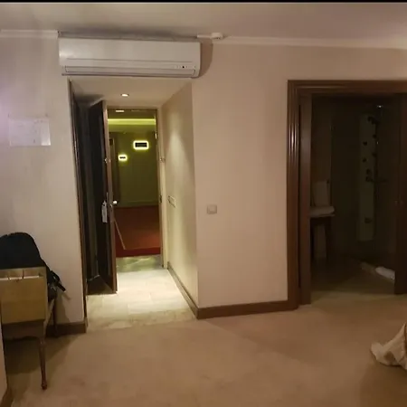 Hotel Basri Szálloda 3*