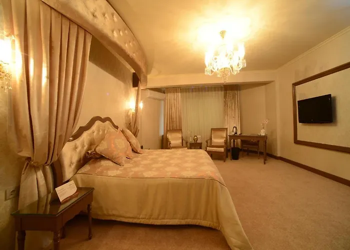 Hotel Basri باليكسير