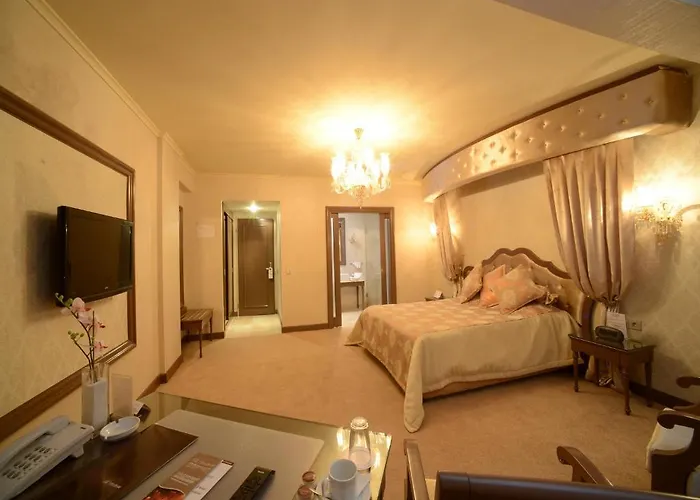 Hotel Basri باليكسير