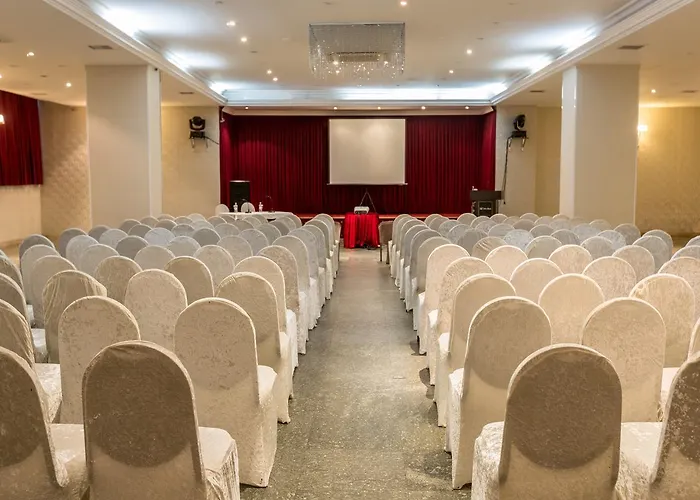 Hotel Basri فندق 3*